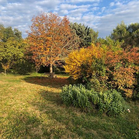 Appartamento Le Domaine De Gaia Aix-en-Provence Esterno foto