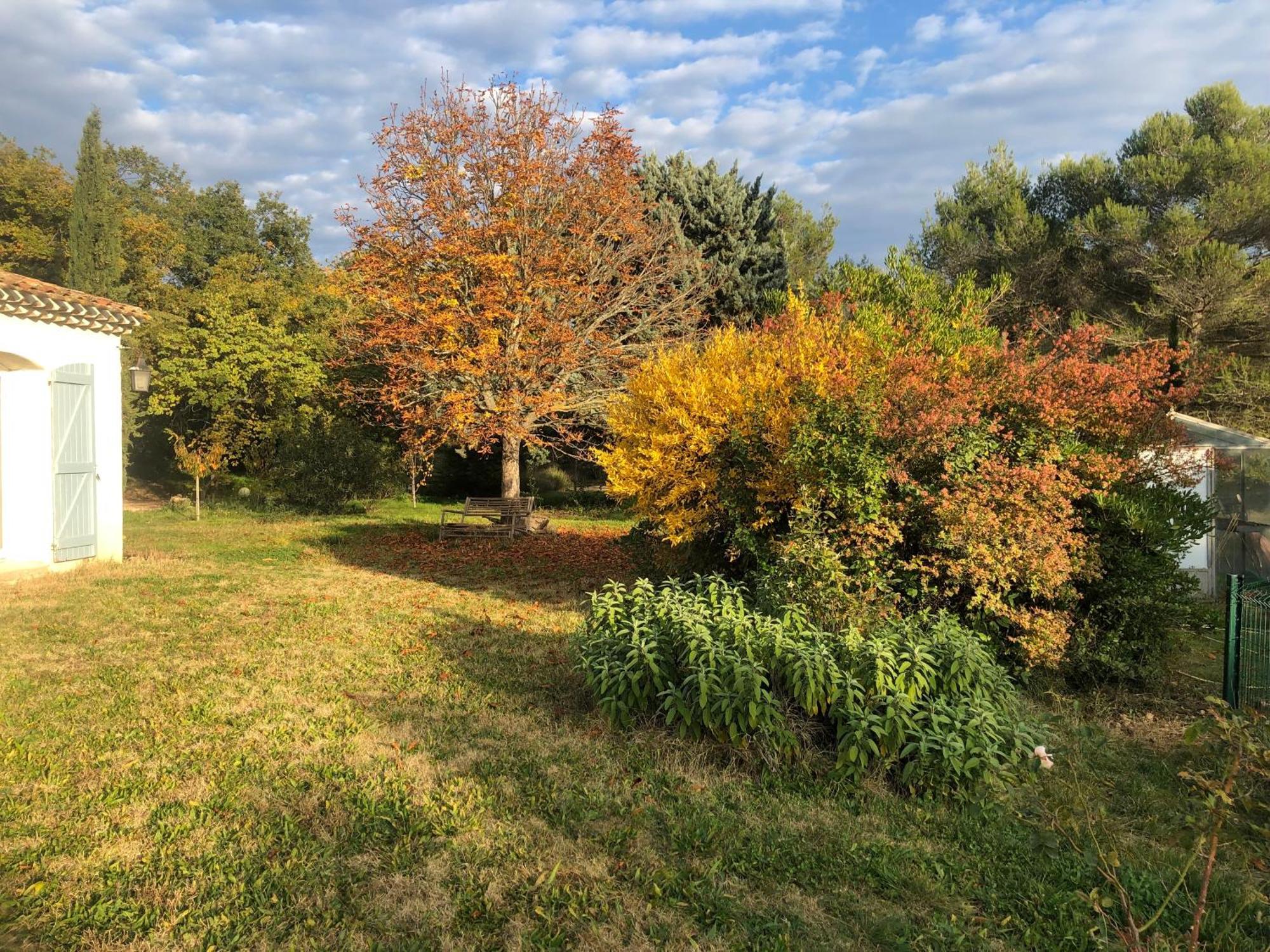 Appartamento Le Domaine De Gaia Aix-en-Provence Esterno foto